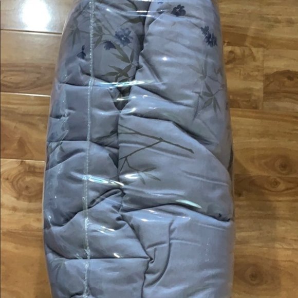 Calvin Klein Bamboo Flower Queen Comforter+2Shams! - Picture 3 of 7